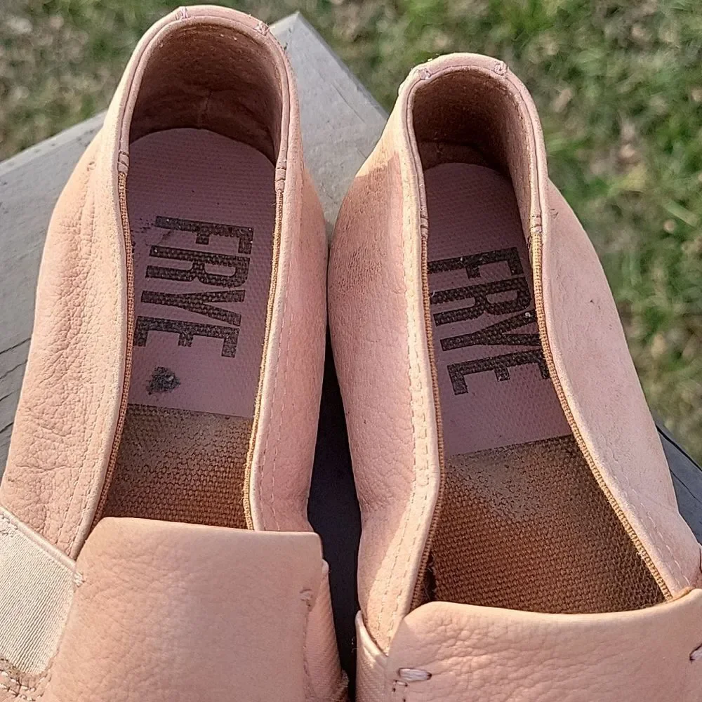 Frye Lisa low-top slip on sneakers size 6